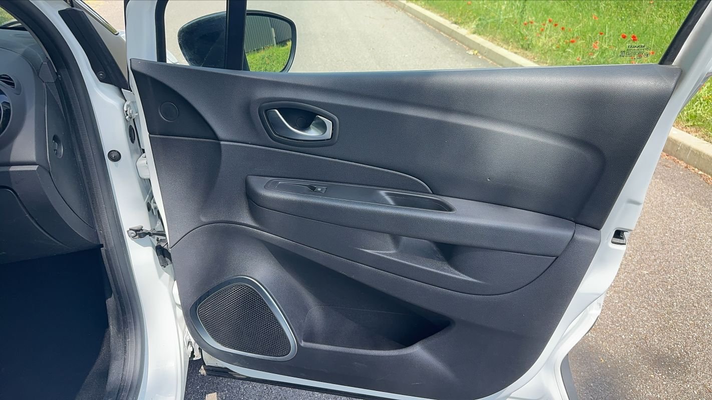 Renault Captur - Photo 23