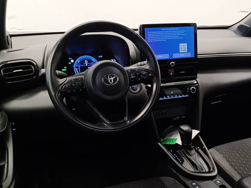 Toyota Yaris - Photo 11