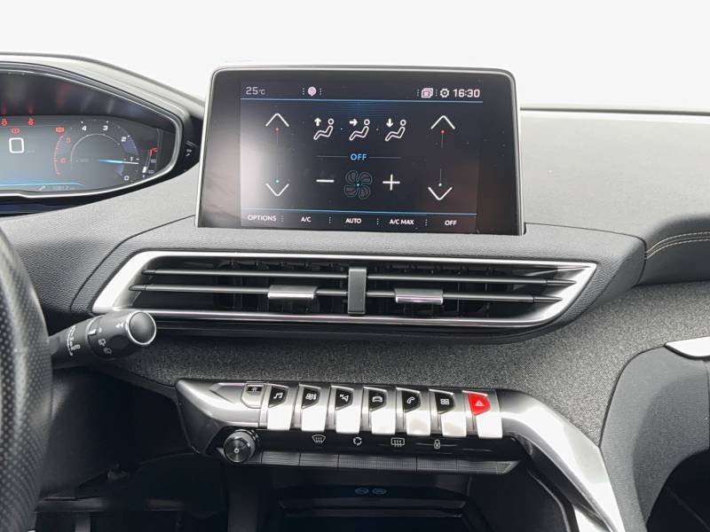 Peugeot 3008 - Photo 11