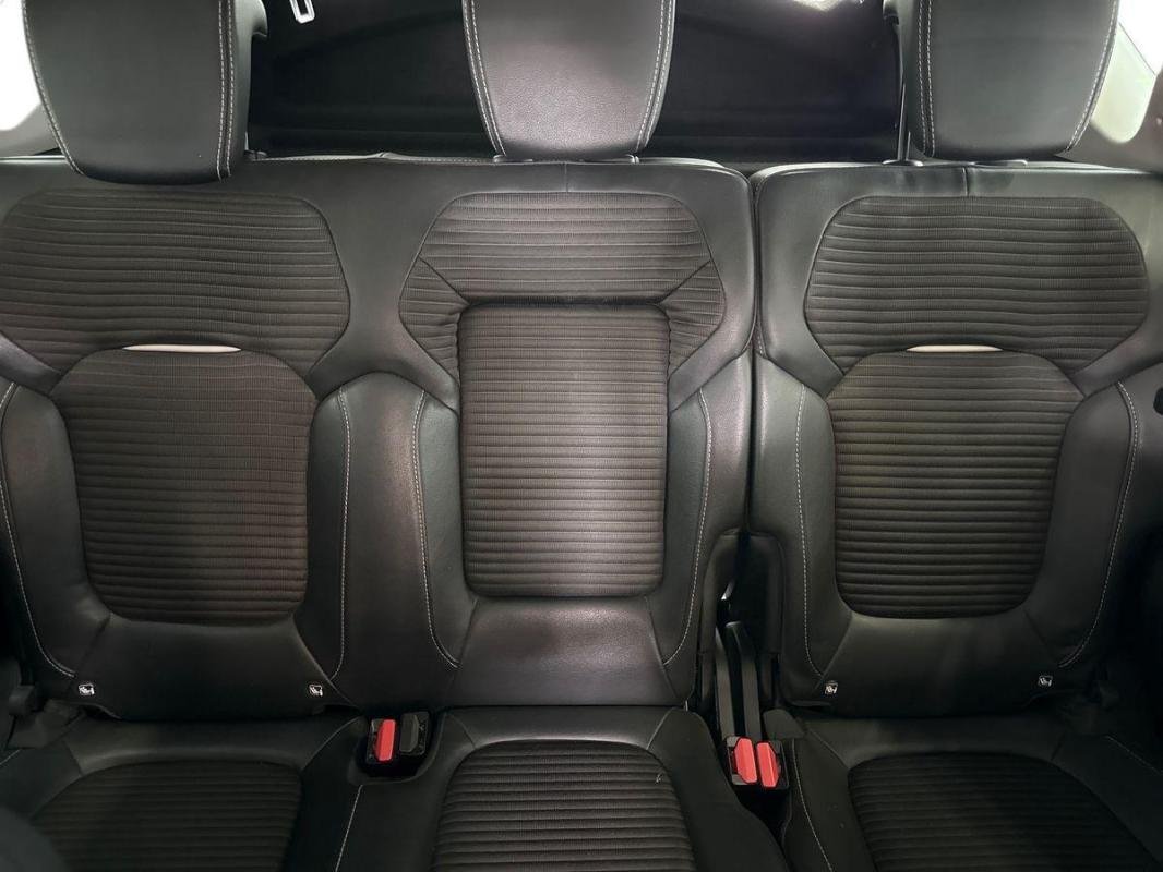 Renault Scénic - Photo 22