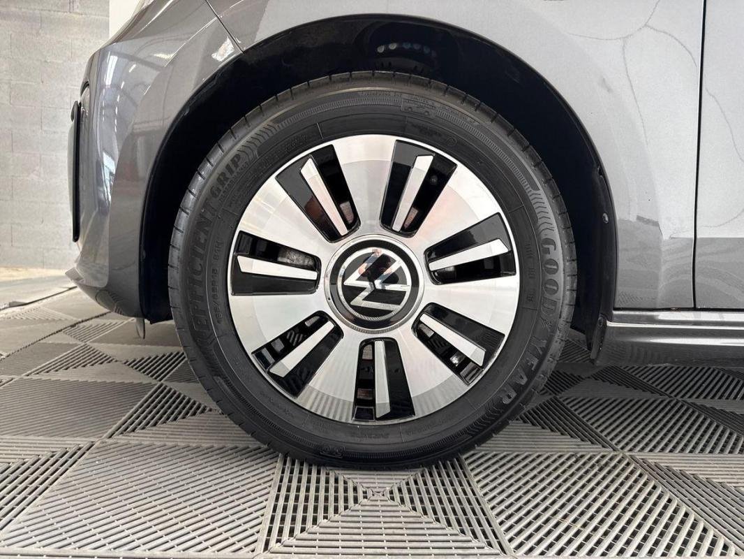 Volkswagen E-Up! - Photo 29