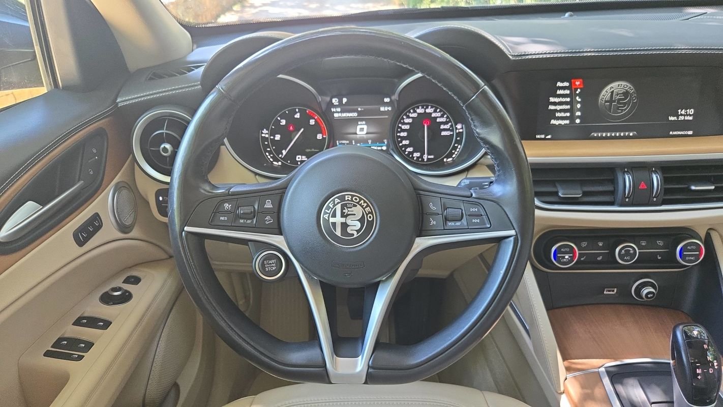 Alfa Romeo Stelvio - Photo 23