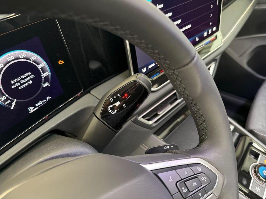 Volkswagen Tiguan - Photo 11