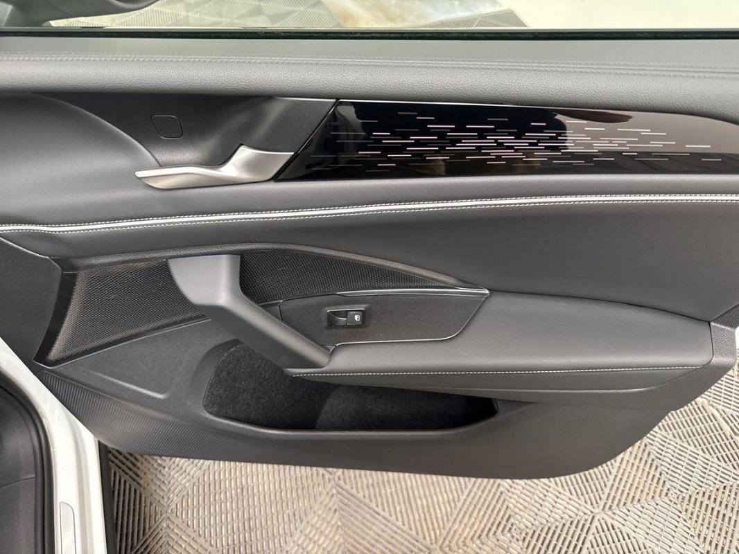 Volkswagen Tiguan - Photo 15
