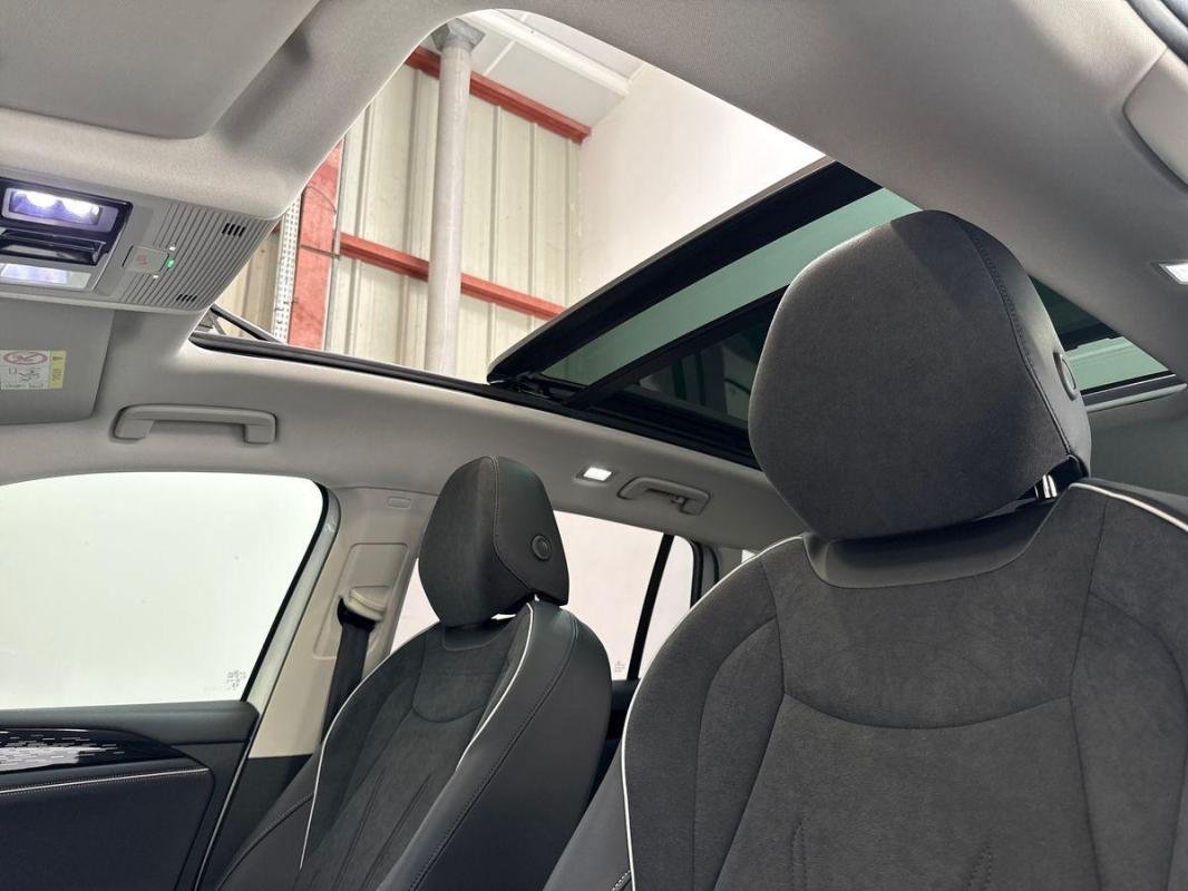 Volkswagen Tiguan - Photo 35