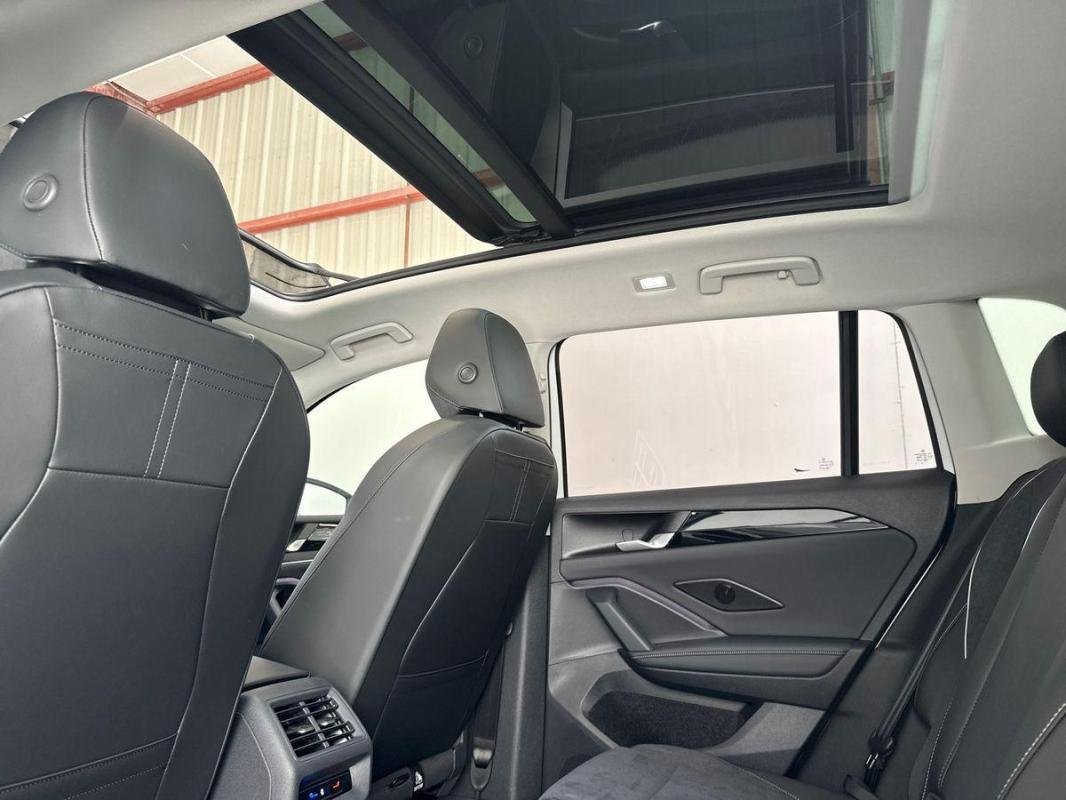 Volkswagen Tiguan - Photo 36