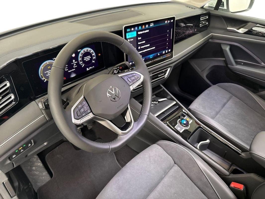 Volkswagen Tiguan - Photo 9