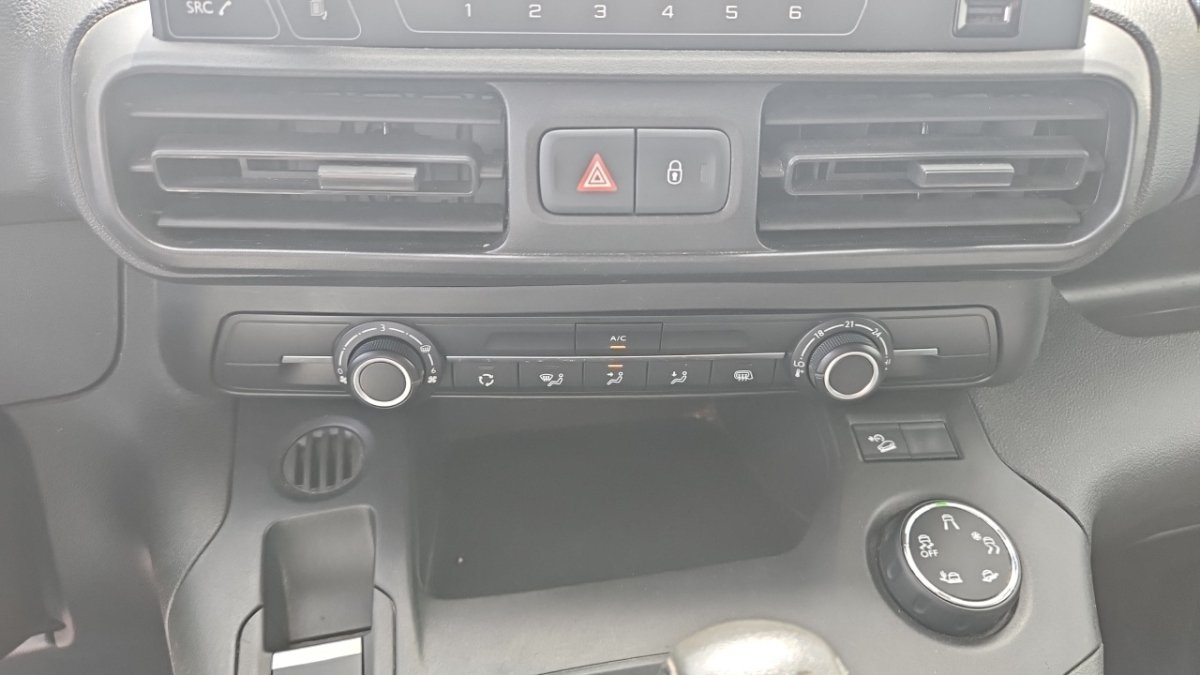 Peugeot Partner - Photo 14