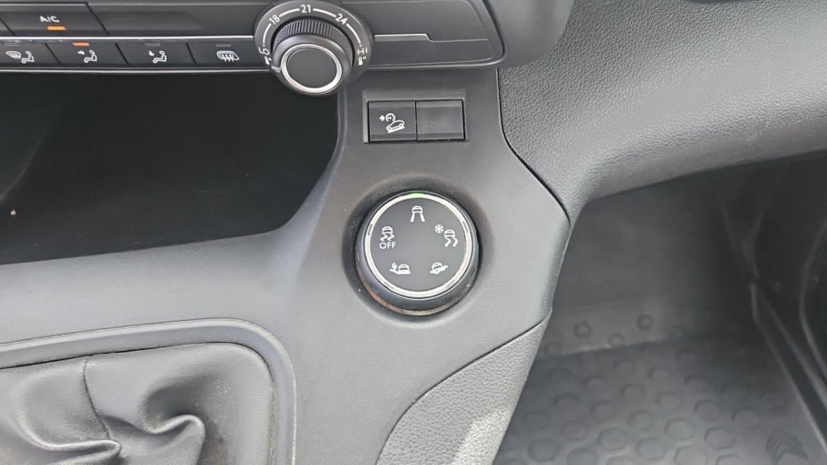 Peugeot Partner - Photo 15