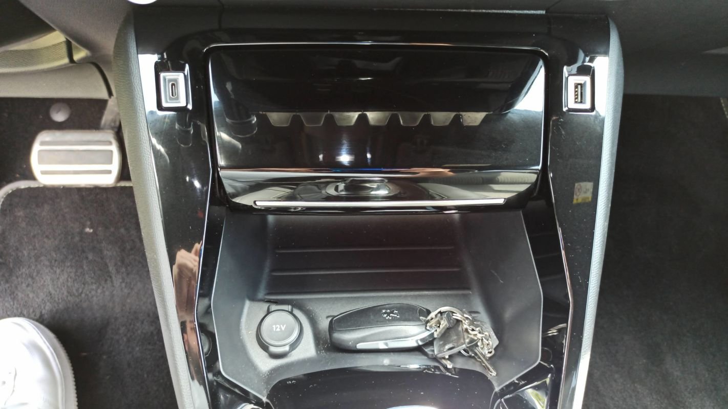 Peugeot 2008 - Photo 29