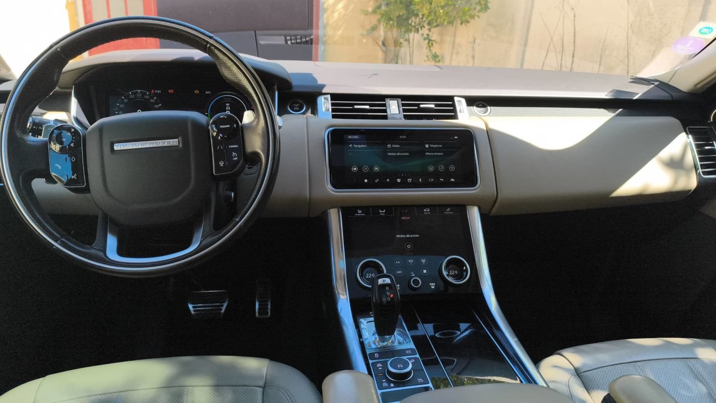 Land Rover Range Rover Sport - Photo 11