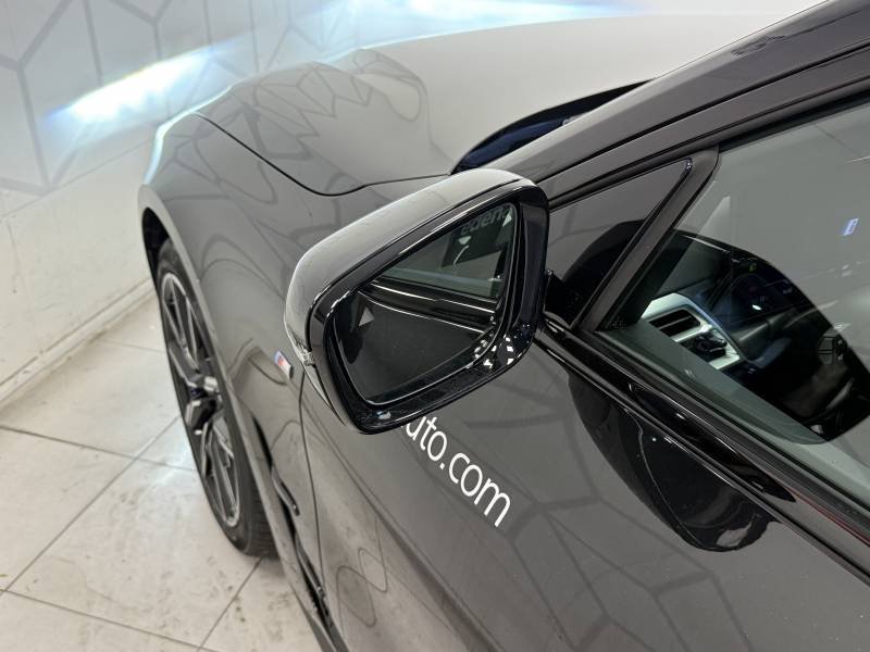 BMW i4 - Photo 11