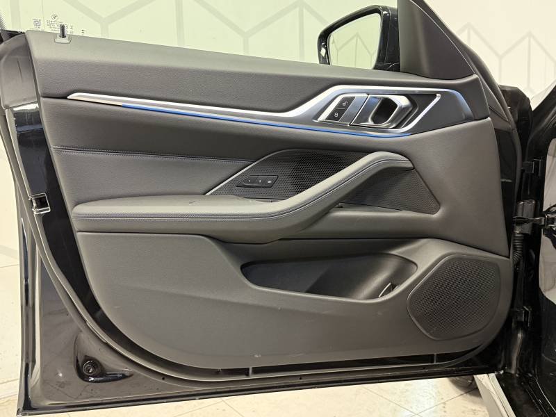 BMW i4 - Photo 13