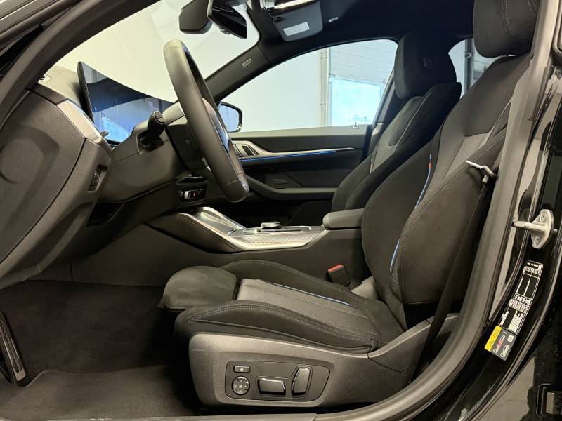 BMW i4 - Photo 36
