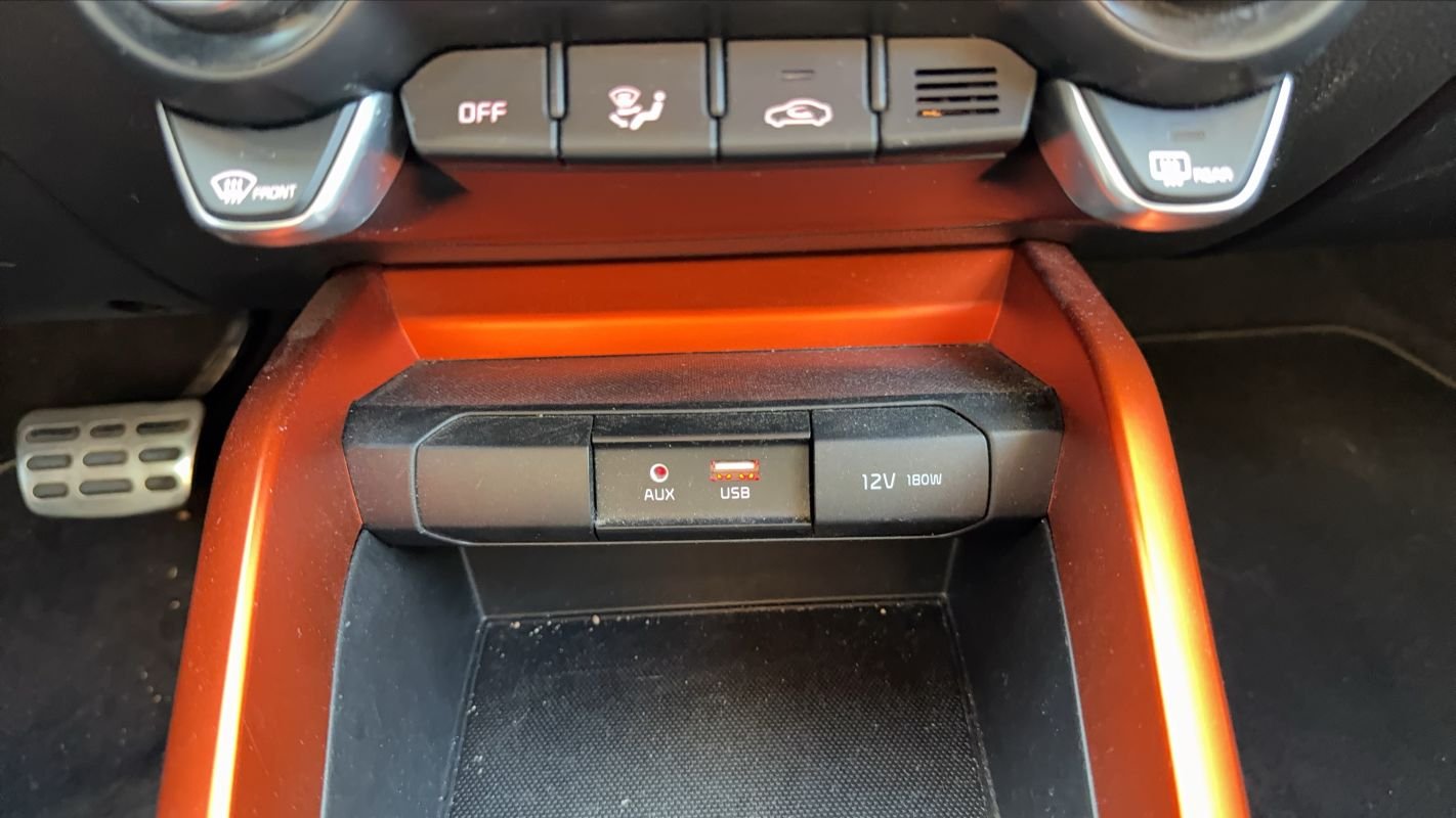 Kia Stonic - Photo 26