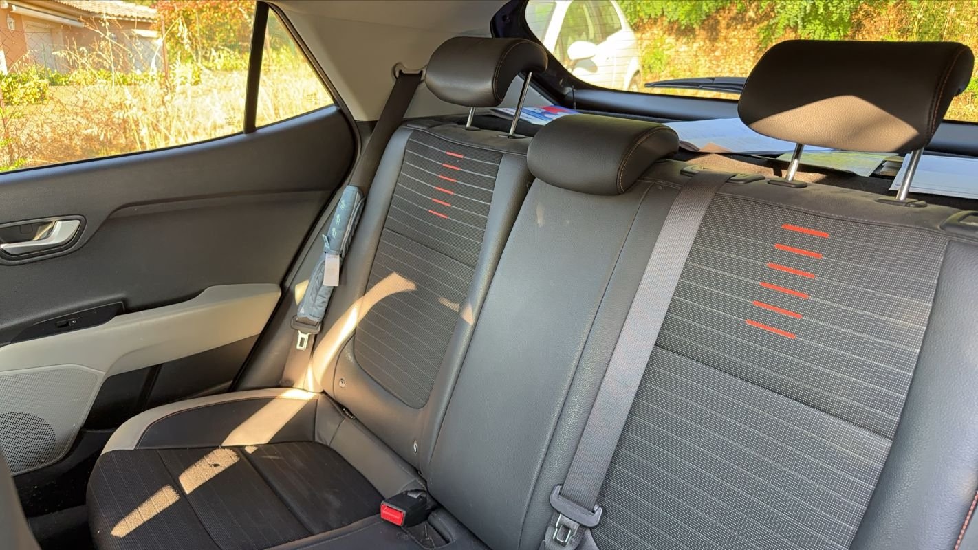 Kia Stonic - Photo 9
