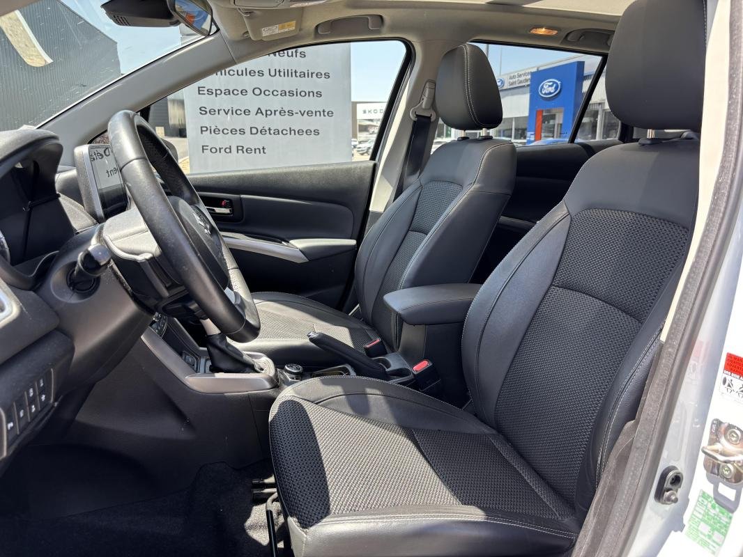 Suzuki s-cross - Photo 11