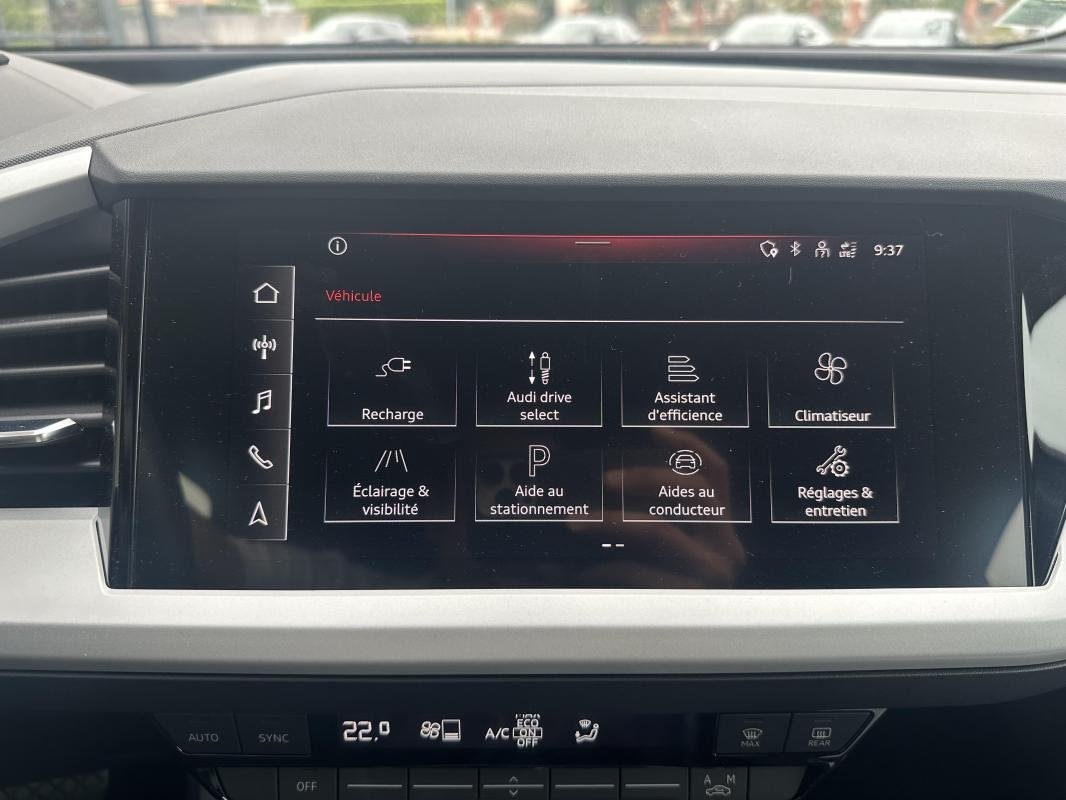Audi Q4 e-tron - Photo 12