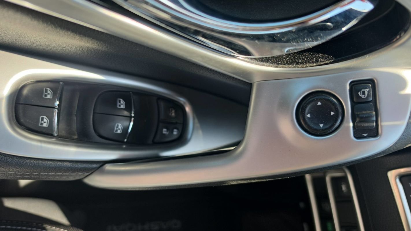 Nissan Qashqai - Photo 23