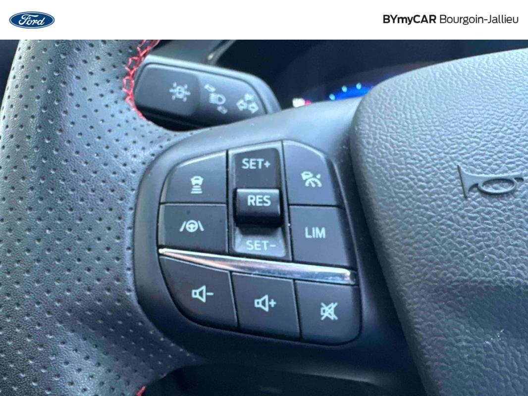 Ford Kuga - Photo 22