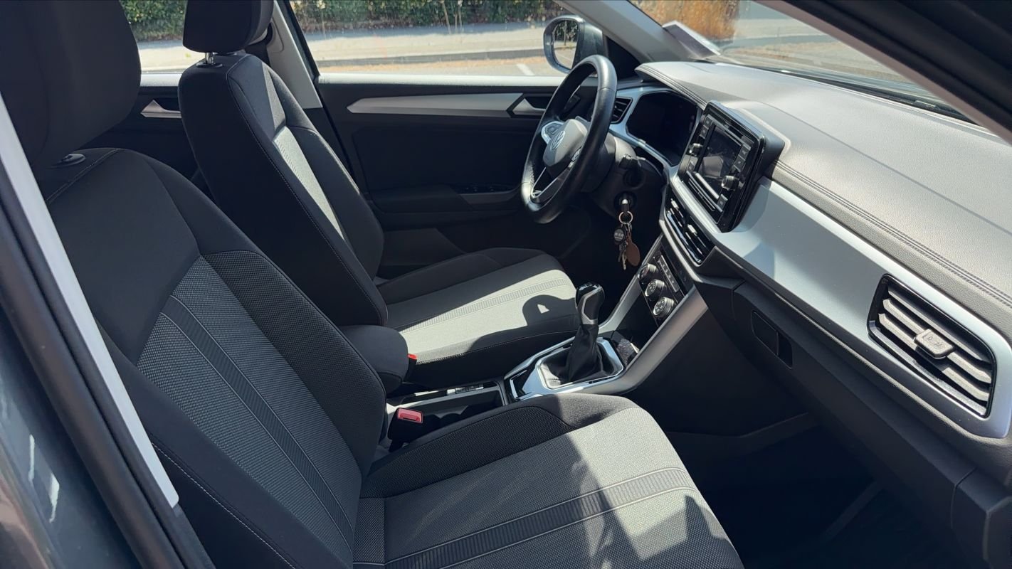 Volkswagen T-Roc - Photo 26