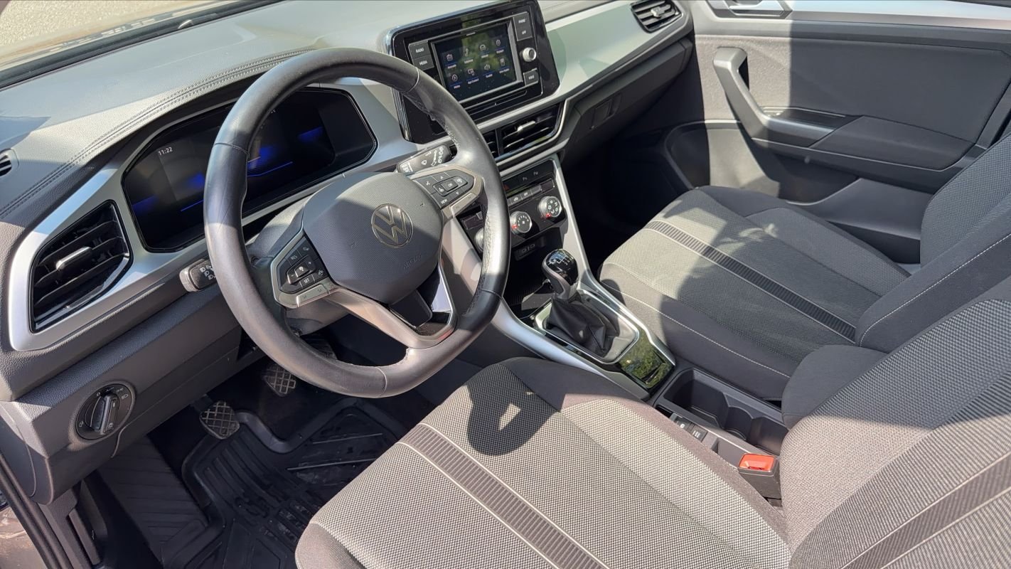 Volkswagen T-Roc - Photo 8