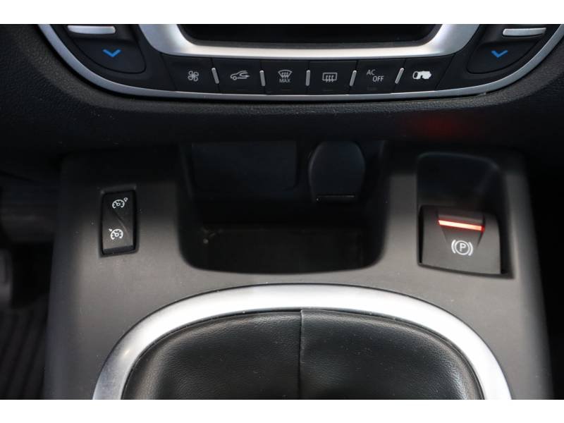 Renault Grand Scénic - Photo 22