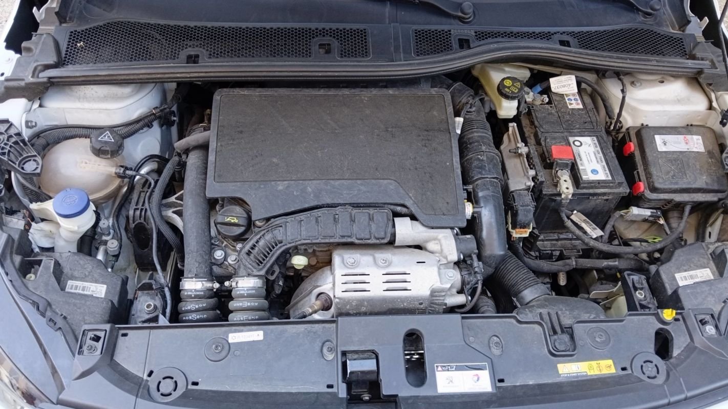 Peugeot 208 - Photo 15