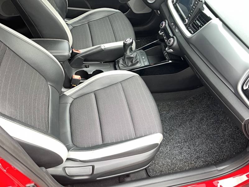 Kia Stonic - Photo 12