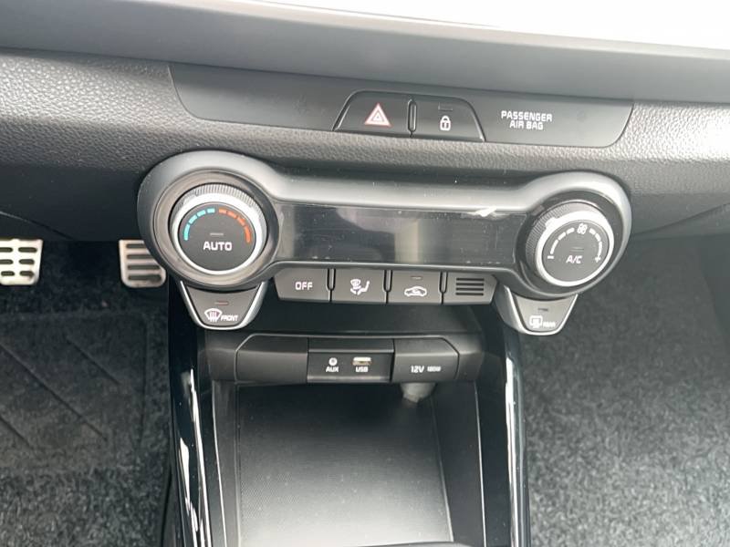 Kia Stonic - Photo 23