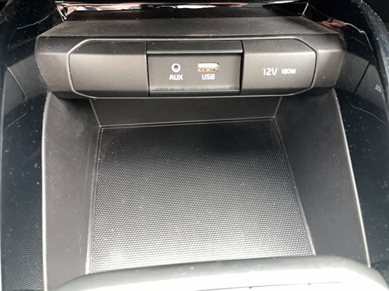 Kia Stonic - Photo 24