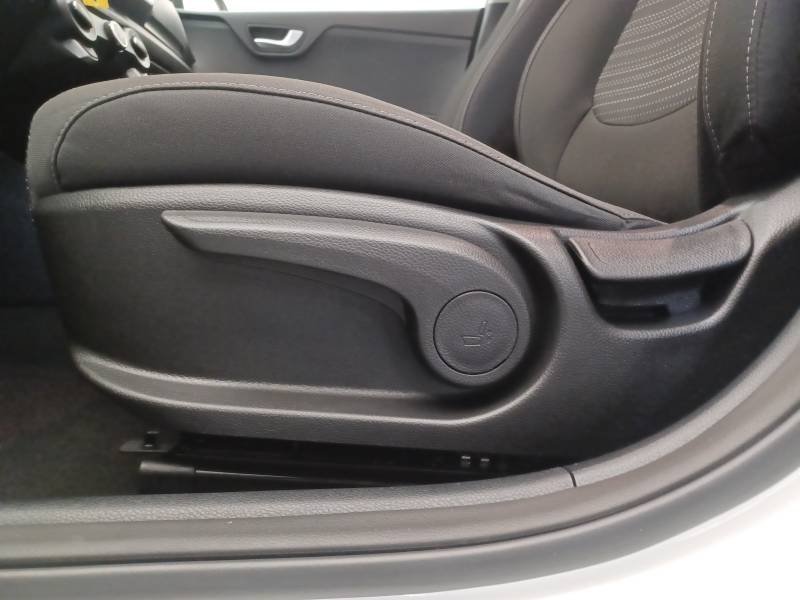 Kia Stonic - Photo 40