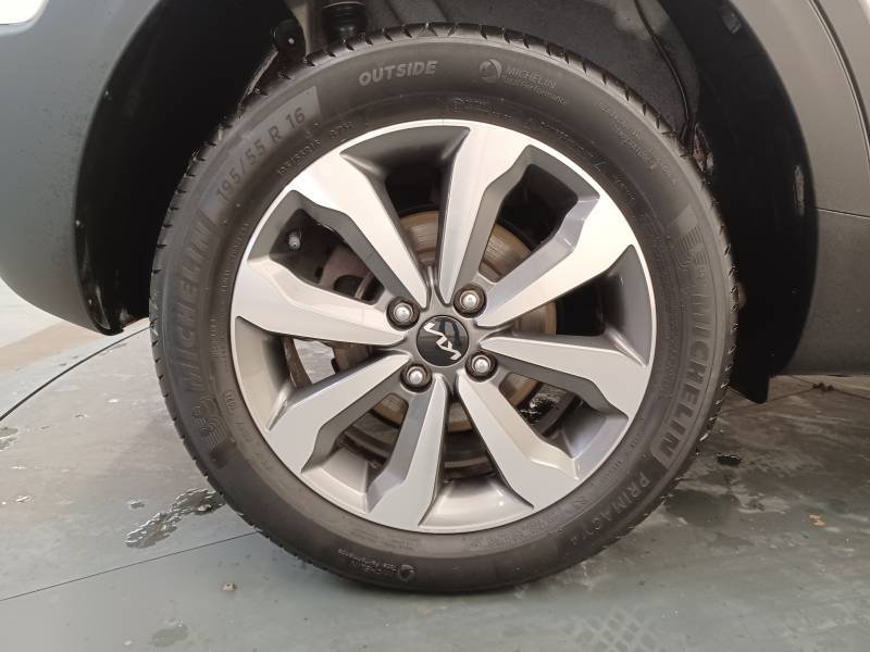Kia Stonic - Photo 9