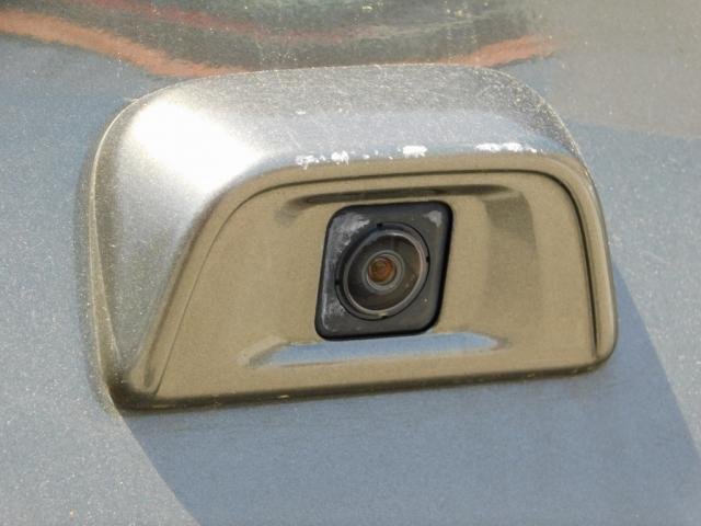 Mitsubishi L200 - Photo 17