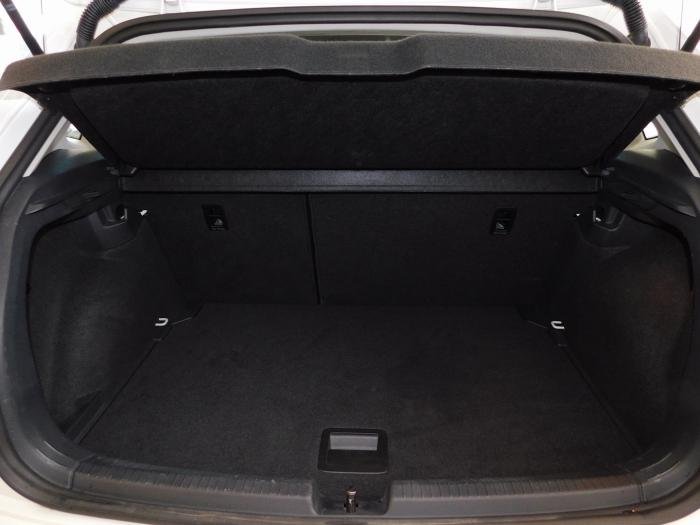 Volkswagen Polo - Photo 17