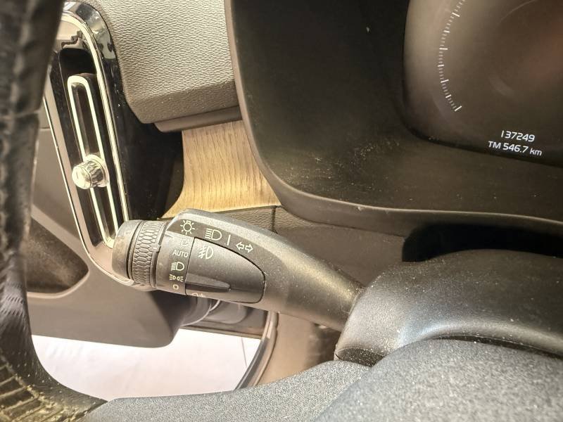 Volvo XC40 - Photo 12