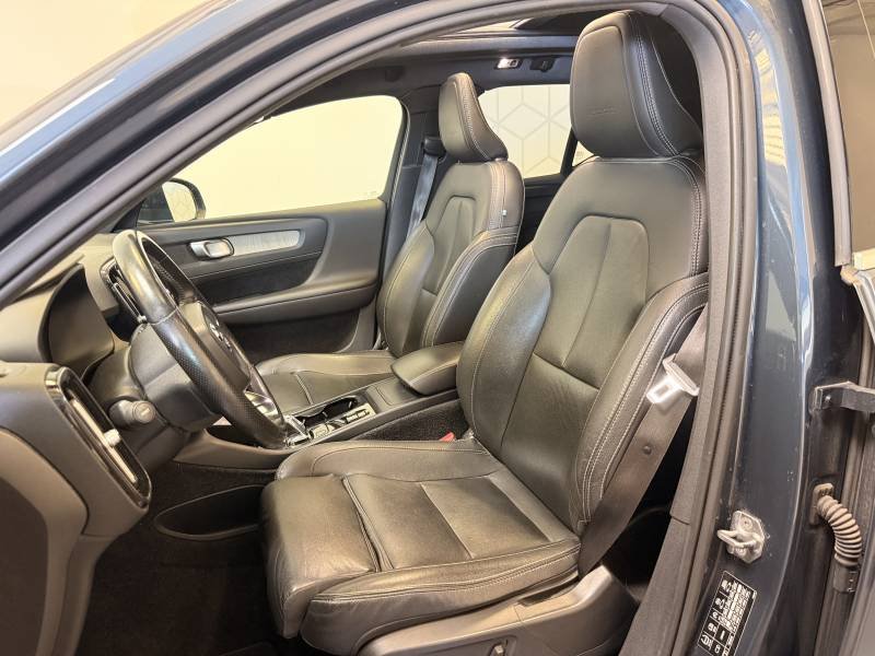 Volvo XC40 - Photo 23