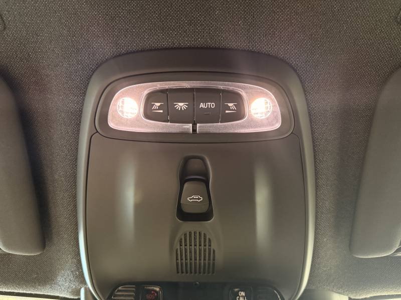 Volvo XC40 - Photo 33