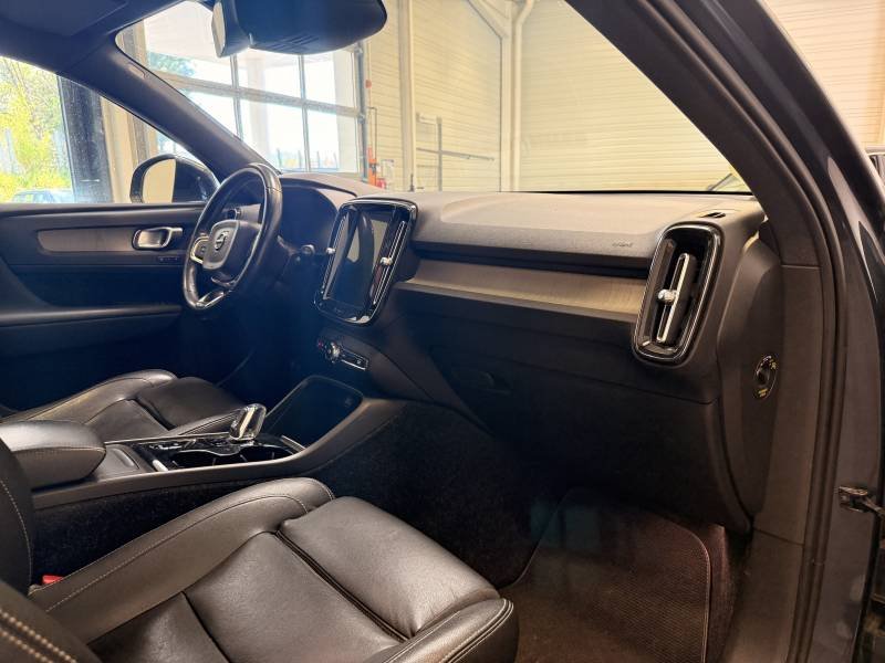 Volvo XC40 - Photo 45