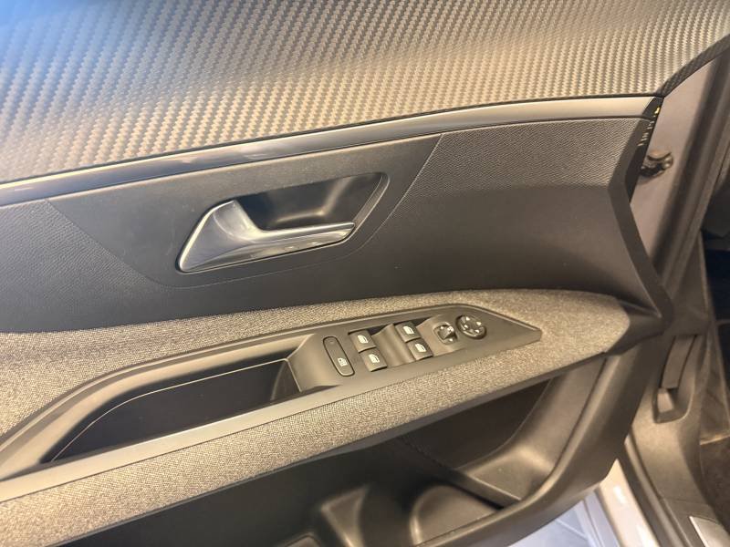 Peugeot 3008 - Photo 9