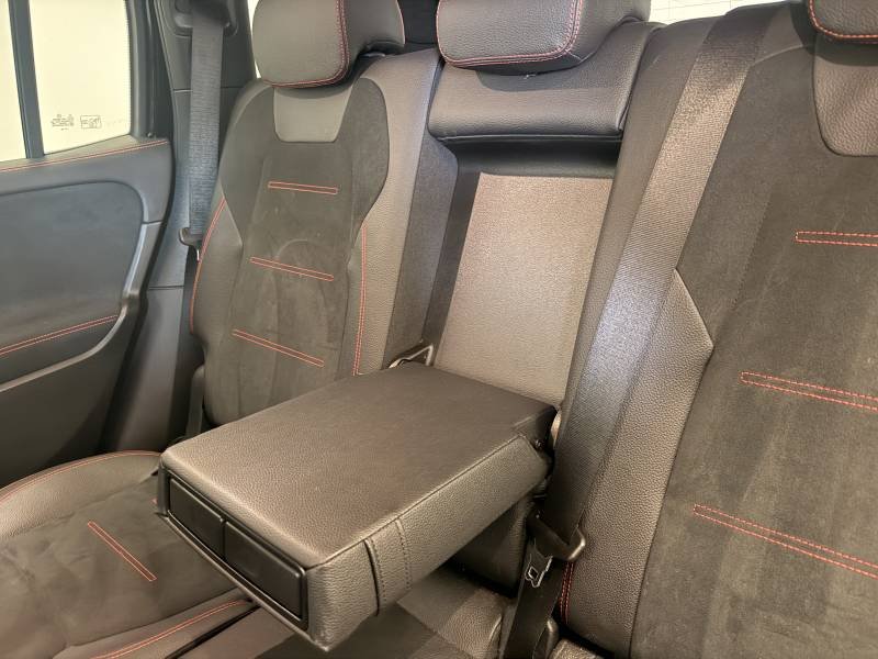 Mercedes GLB - Photo 35