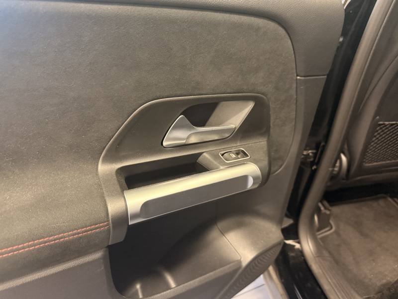 Mercedes GLB - Photo 37