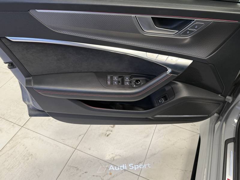 Audi RS6 - Photo 18
