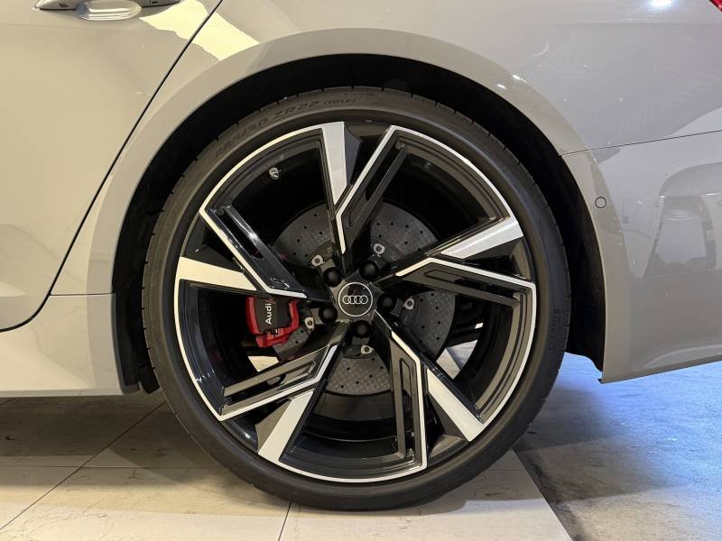 Audi RS6 - Photo 19