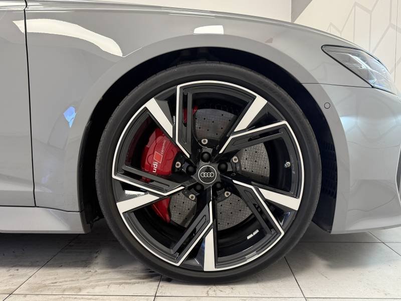 Audi RS6 - Photo 21