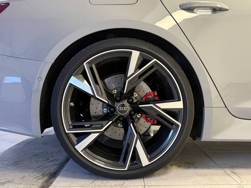 Audi RS6 - Photo 22