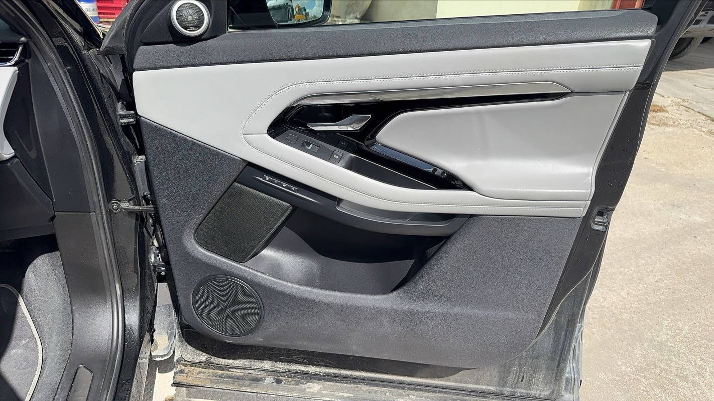 Land Rover Range Rover Evoque - Photo 22