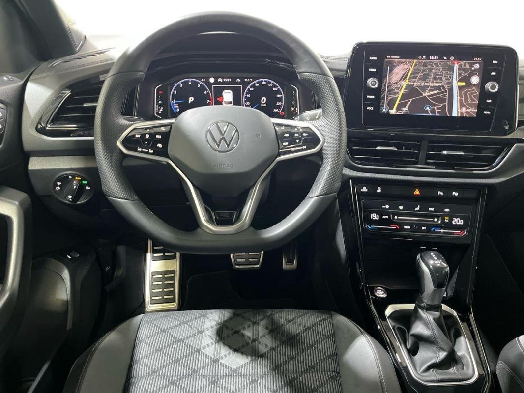 Volkswagen T-Roc - Photo 23