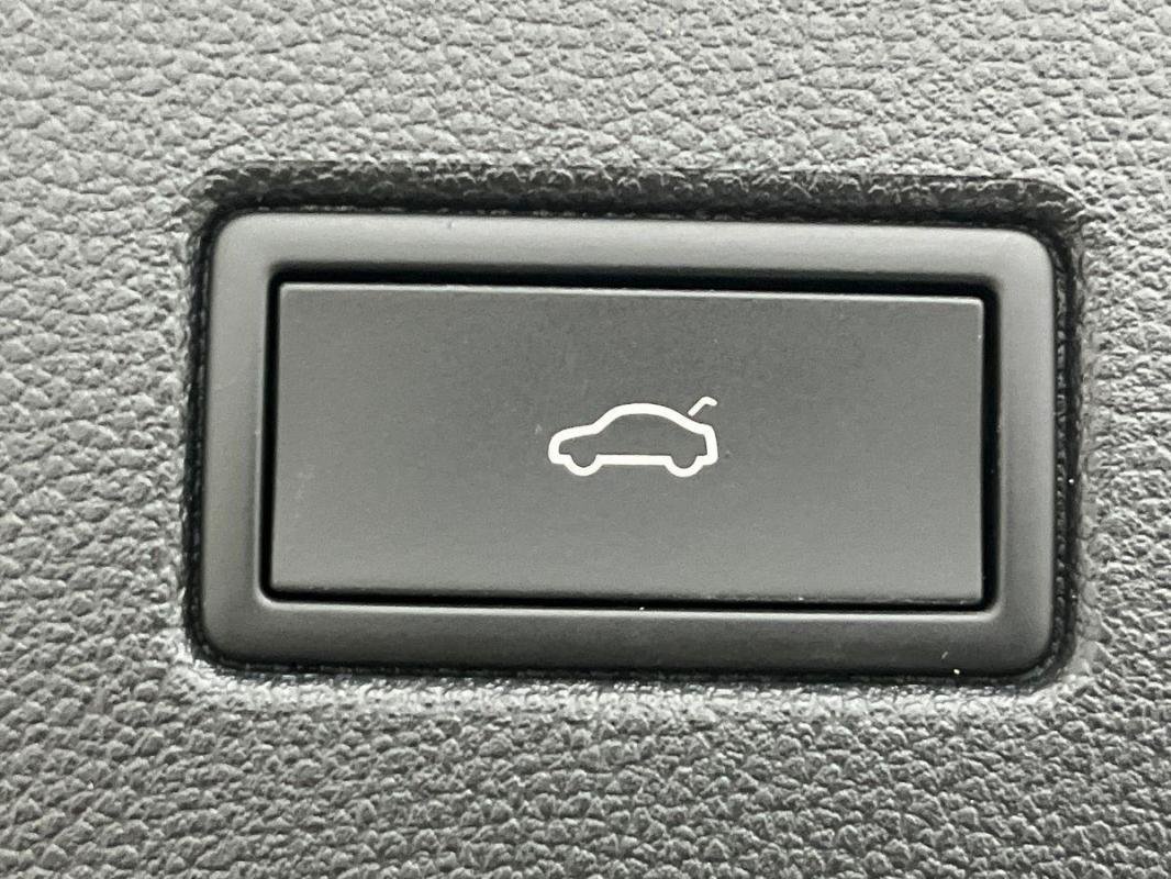 Volkswagen T-Roc - Photo 32