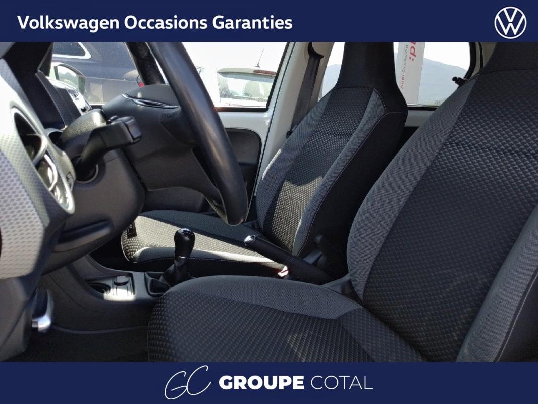 Volkswagen Up! - Photo 17